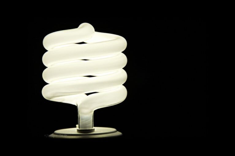lámpada de aforro de enerxía para aforrar electricidade